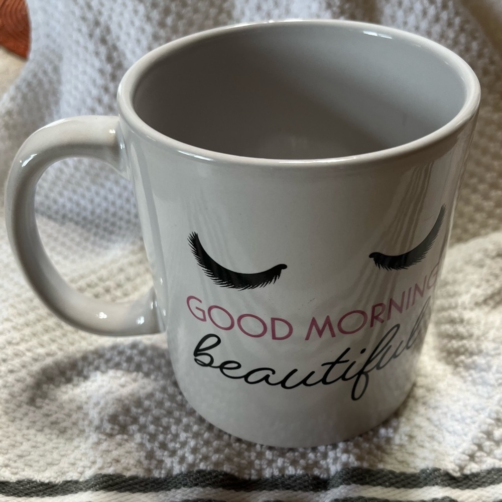 Hello Beautiful Mug - Picture 4 of 4